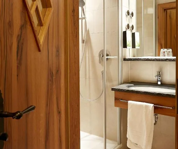 艾辛根库酒店 3*